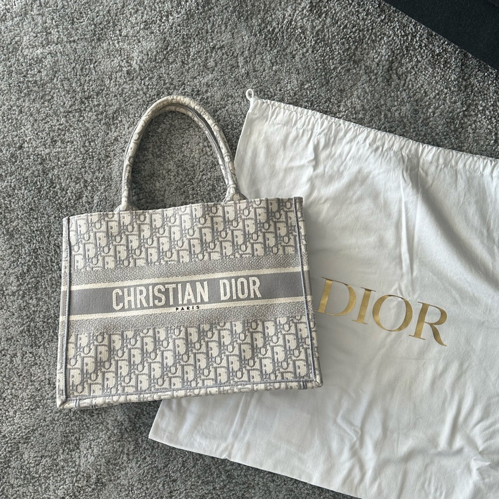 Dior Oblique Medium Book Tote – Grey